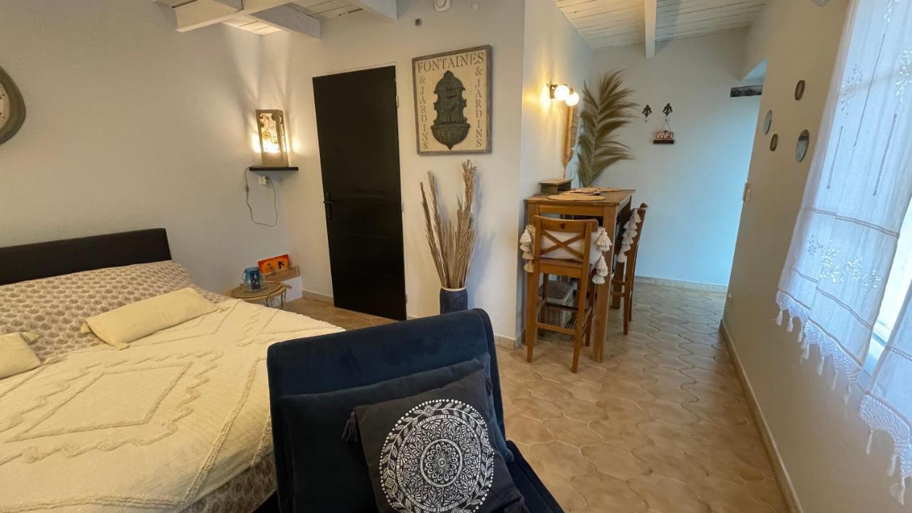Jolie Annexe Du Mas Dans Le Coeur De La Garrigue Nimoise Villa Nîmes Eksteriør billede