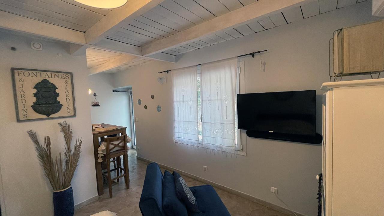 Jolie Annexe Du Mas Dans Le Coeur De La Garrigue Nimoise Villa Nîmes Eksteriør billede